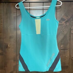 Les Mills BodyFlow size small Lotus tank, EUC. Teal, fitted women’s tank top.